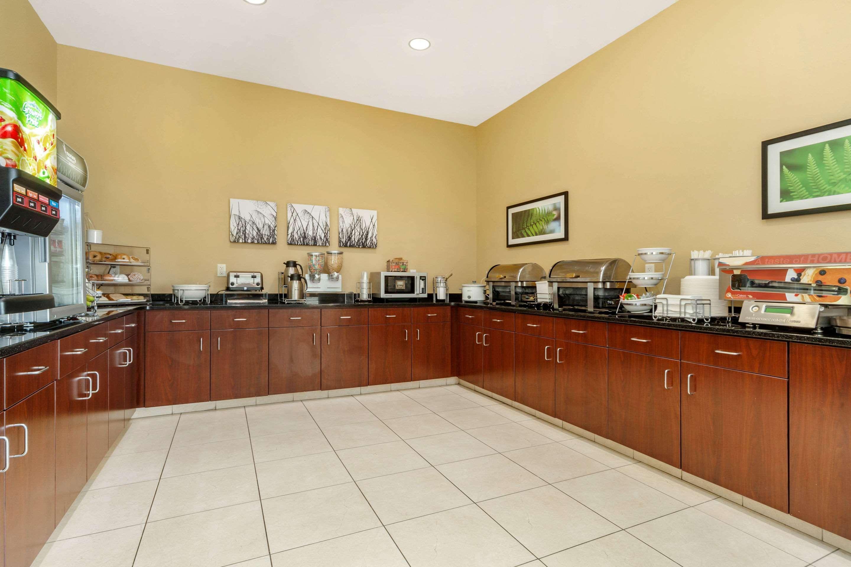 Sleep Inn & Suites Devils Lake Extérieur photo